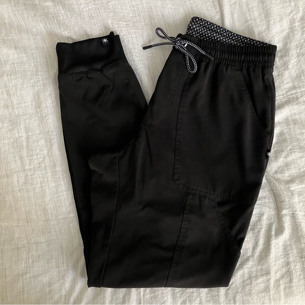 Beyond Scrubs Joy 7 Pocket Jogger Pants XS Black EUC